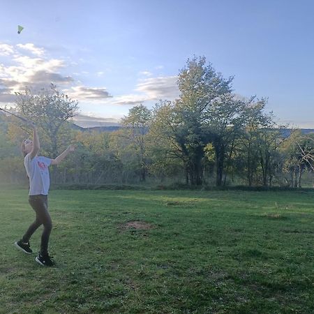 Chez Marthe, Organic Farm Stay Knin Exterior foto